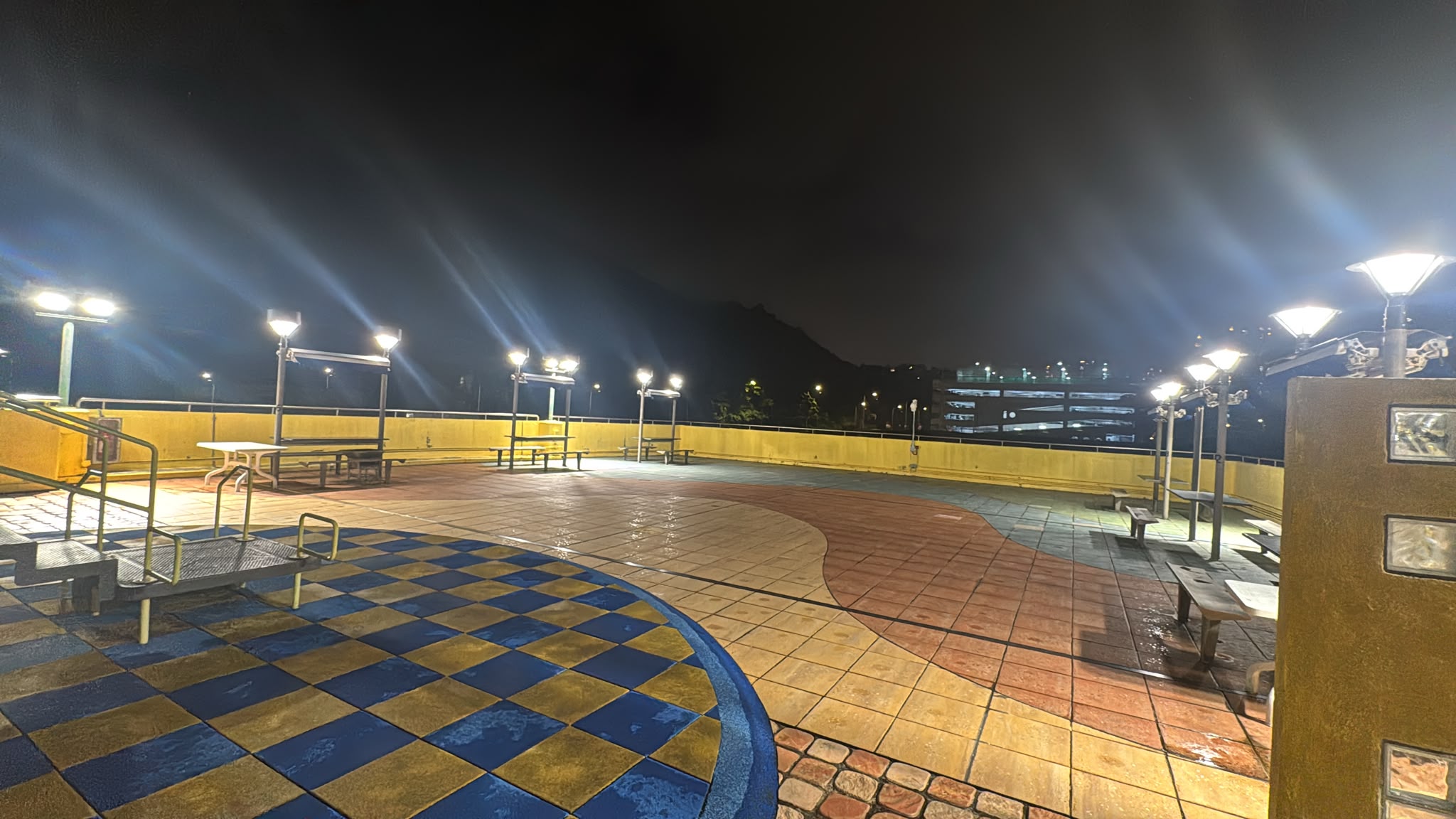 港鐵康樂會柴灣會館