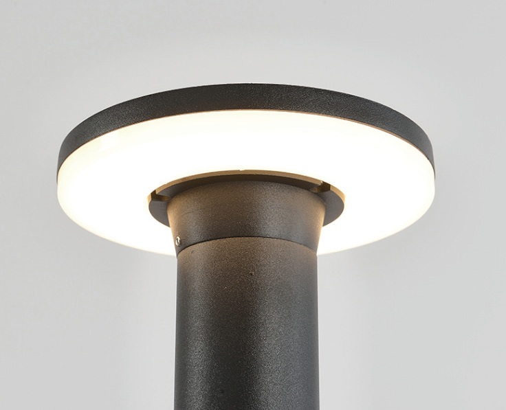 Mushroom / Flat-Top Bollard Light
