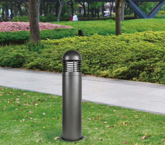 Round Column Bollard Light with Internal Anti-Glare Vanes