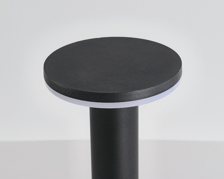 Mushroom / Flat-Top Bollard Light