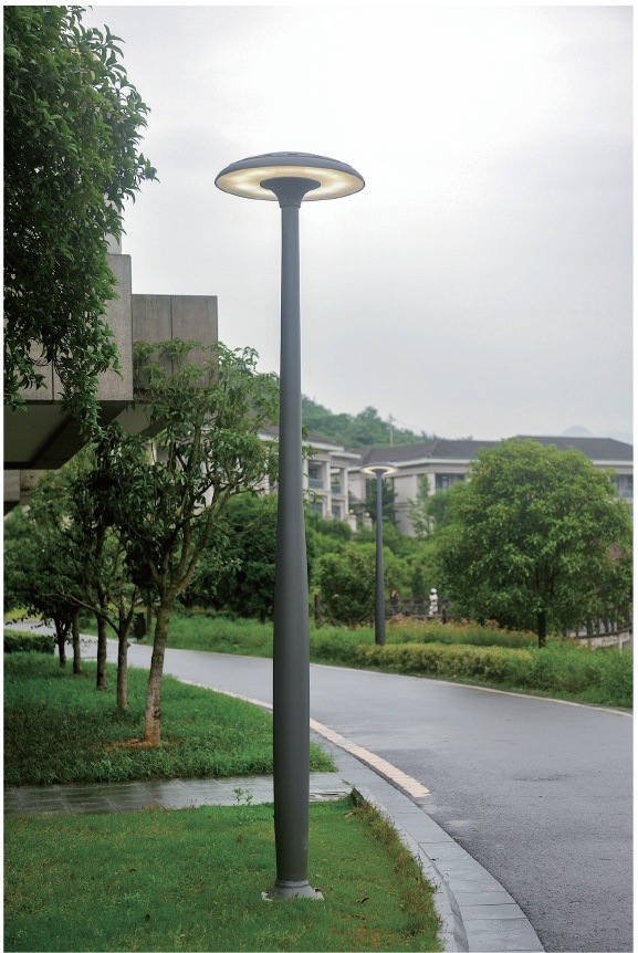 Canopy Disc Garden Light