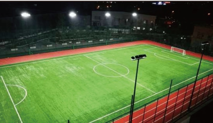 FLOOD LIGHT