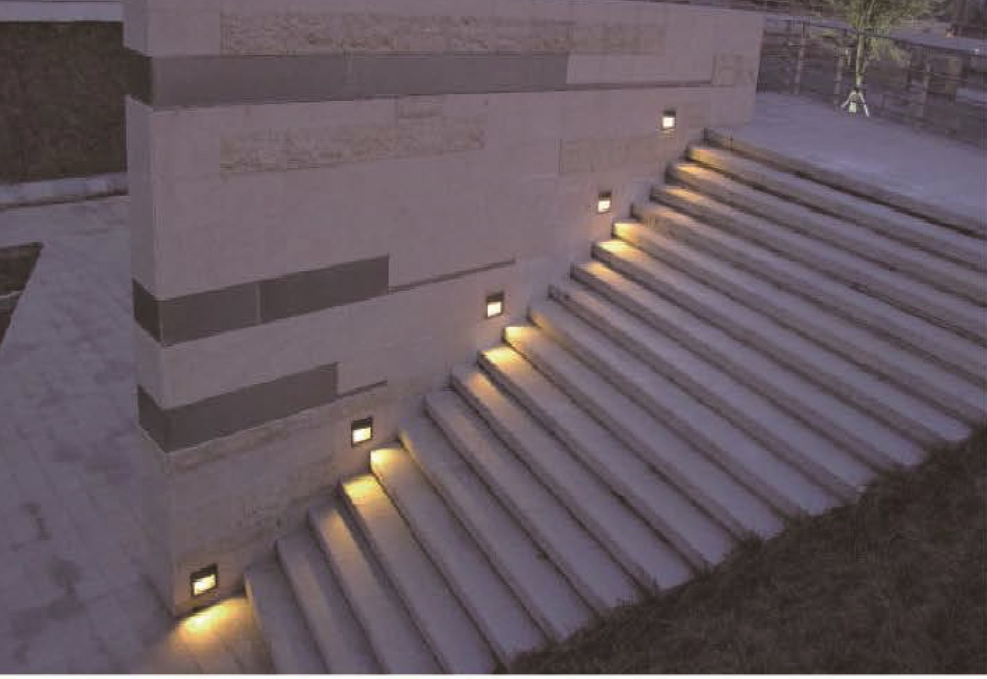 Outdoor Footlight