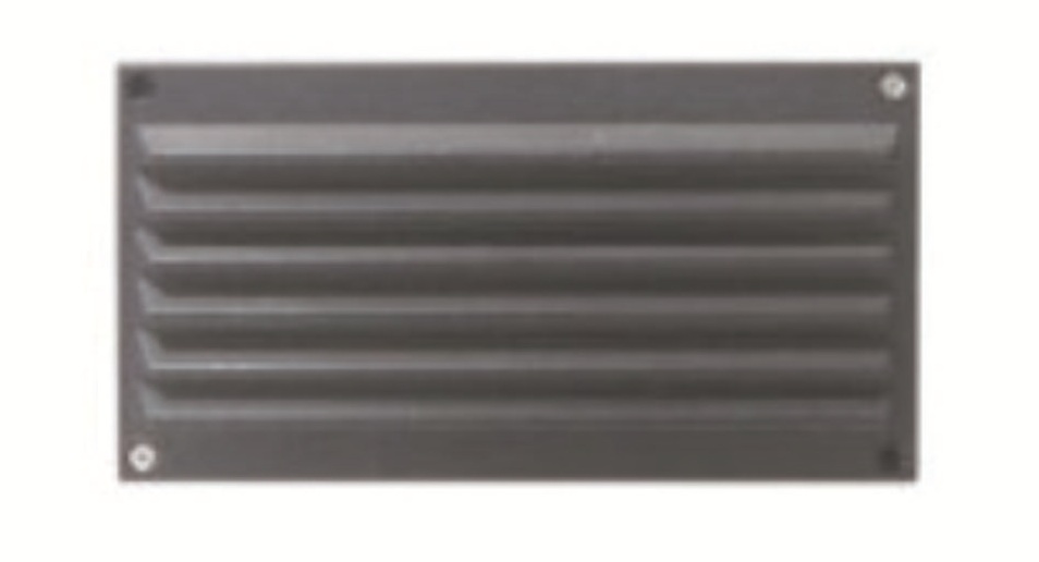Outdoor louvered brick footlight
